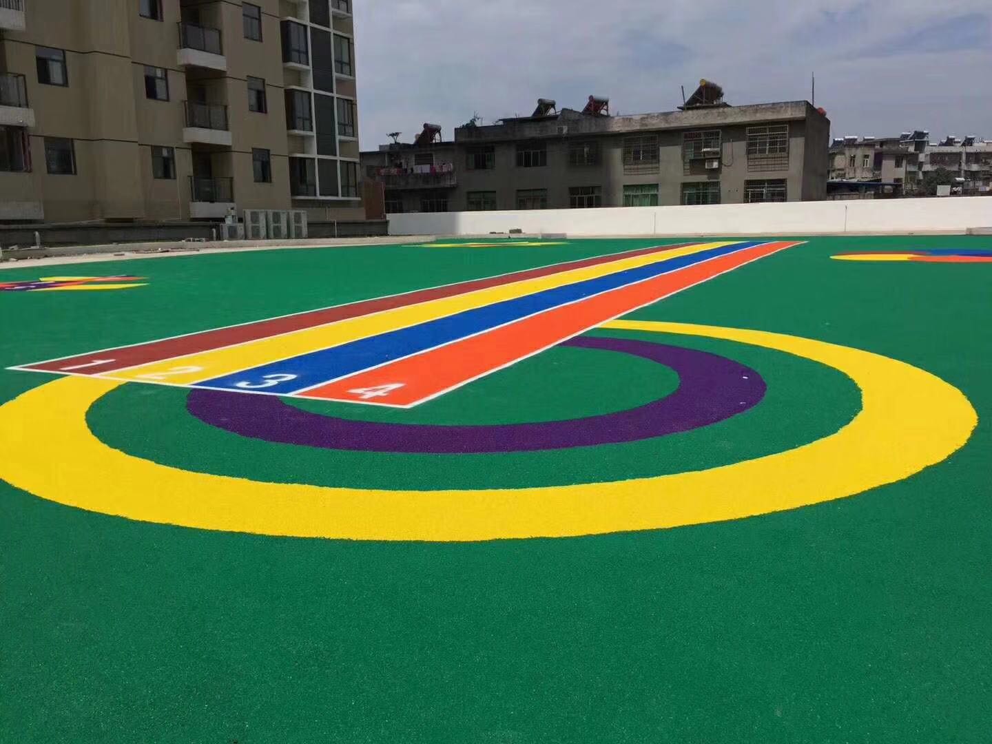 不止硅PU球場(chǎng)材料，告訴你塑膠跑道材料發(fā)軟的原因